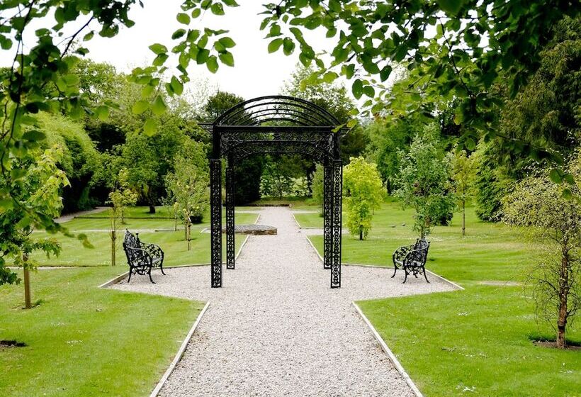 فندق Macdonald Houstoun House