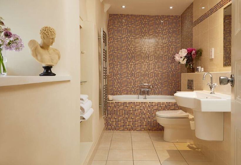 فندق Macdonald Houstoun House