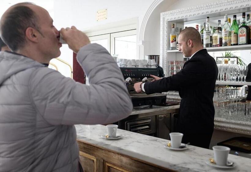 בית מלון כפרי Manzoni Wellness&spa