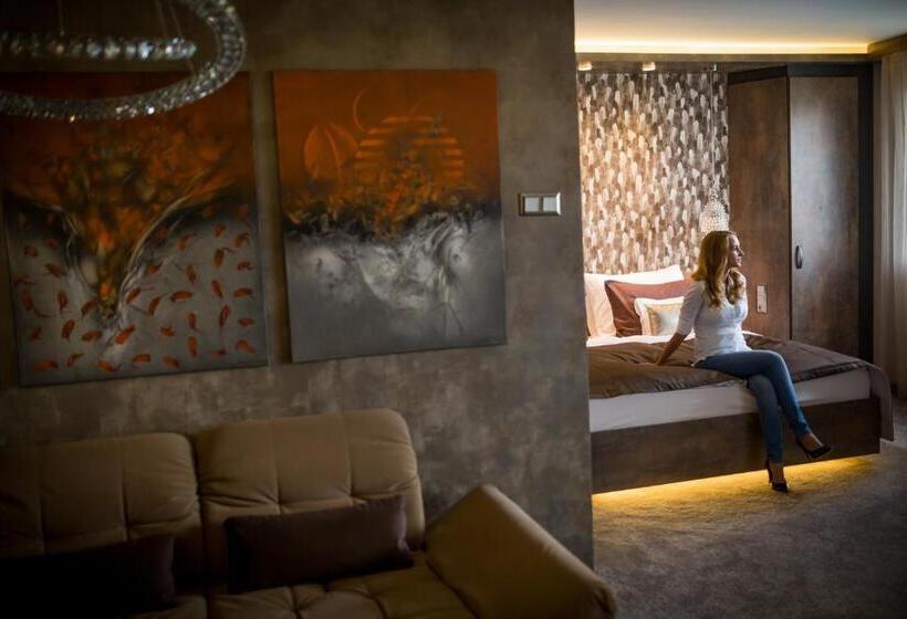 호텔 Mendan Magic Spa & Wellness