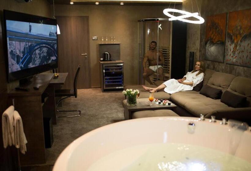 호텔 Mendan Magic Spa & Wellness