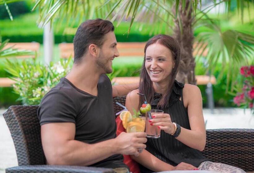 호텔 Mendan Magic Spa & Wellness