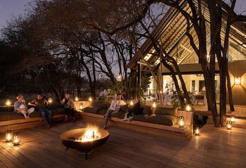 בית מלון כפרי Monwana