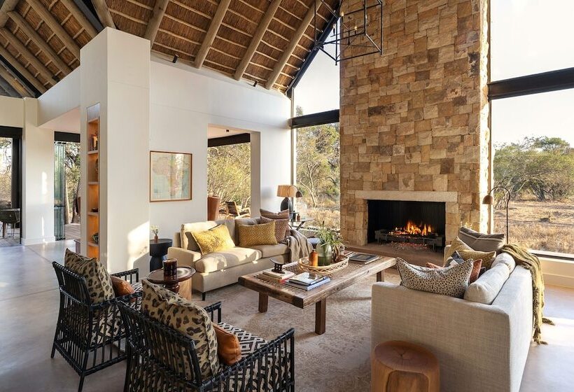 בית מלון כפרי Monwana