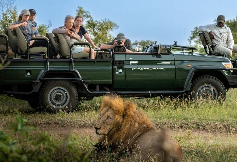 בית מלון כפרי Monwana