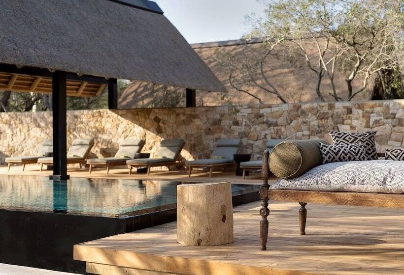 בית מלון כפרי Monwana