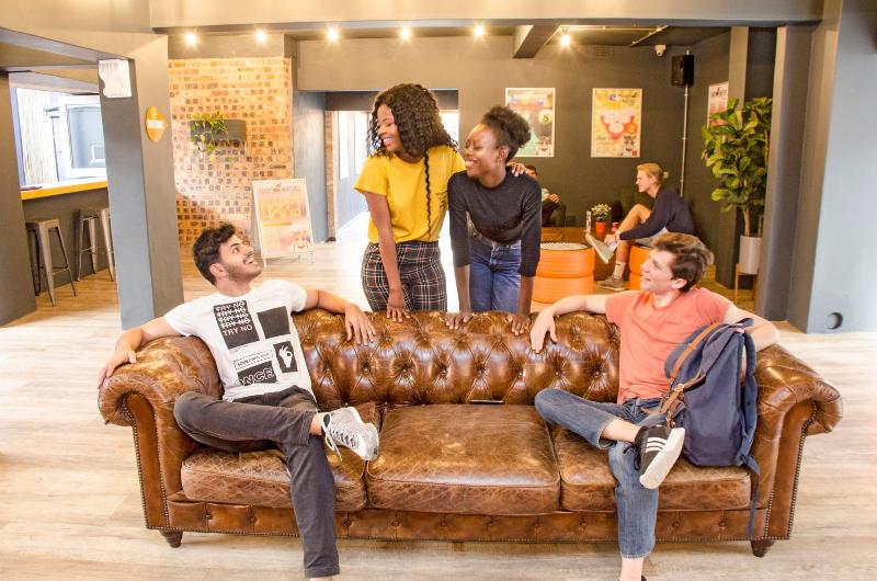 호텔 Never At Home Green Point