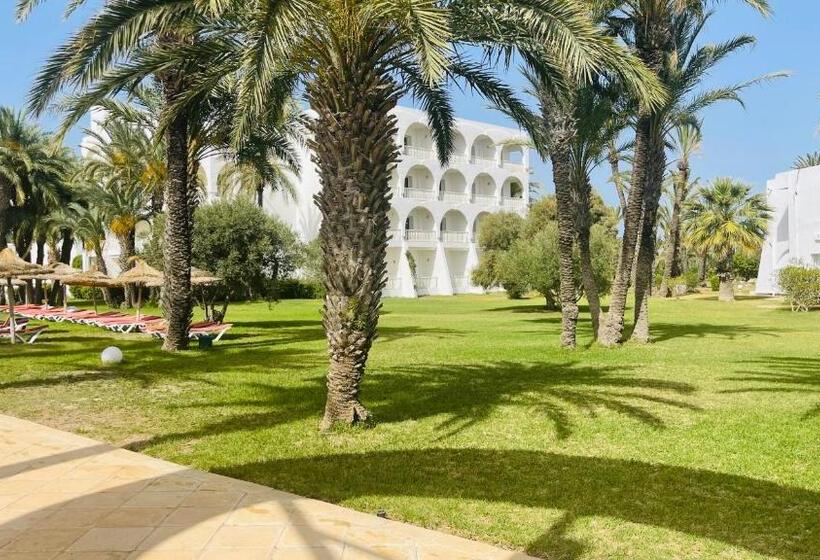 בית מלון כפרי One Resort Jockey Monastir