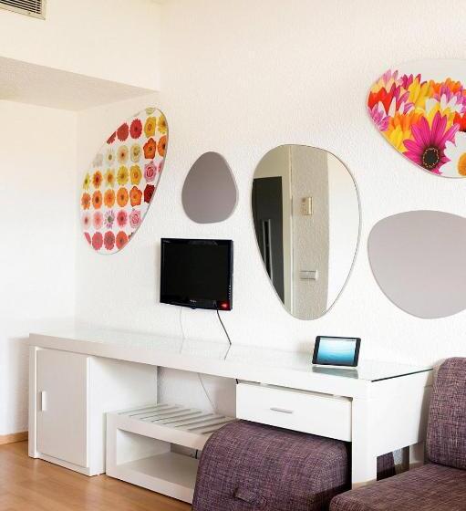 בית מלון כפרי One Resort Jockey Monastir