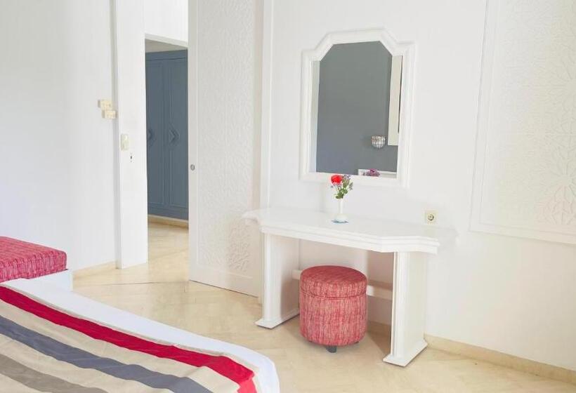 בית מלון כפרי One Resort Jockey Monastir