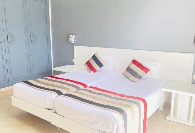 בית מלון כפרי One Resort Jockey Monastir