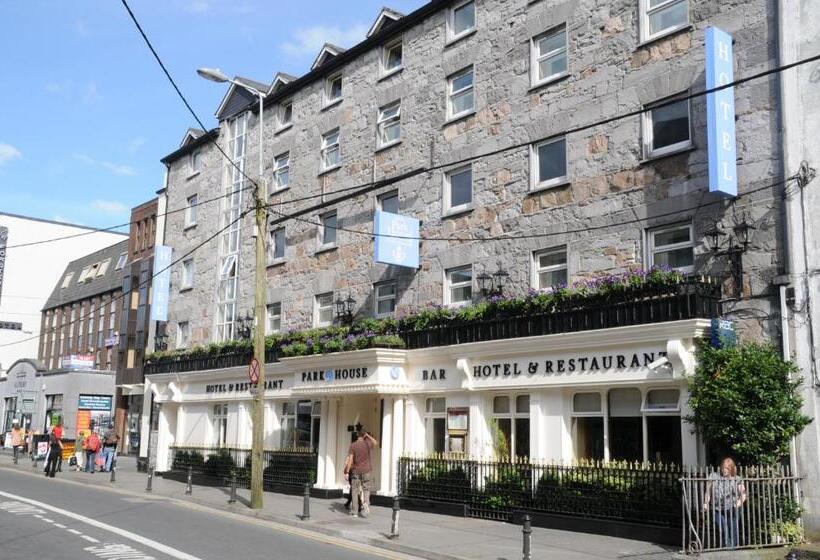 هتل Park House