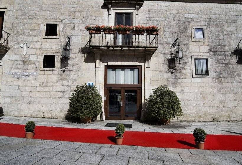 ホテル Pazo De Lestrove By Pousadas De Compostela