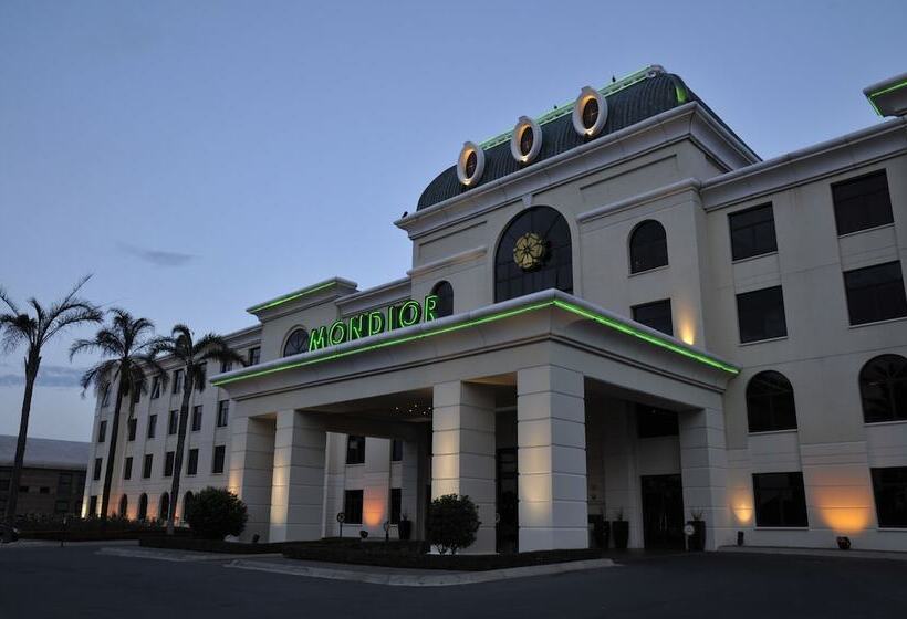 호텔 Mondior At Emperors Palace