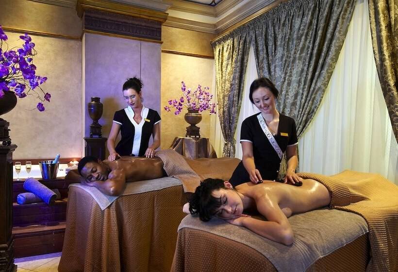 בית מלון כפרי Mondior At Emperors Palace