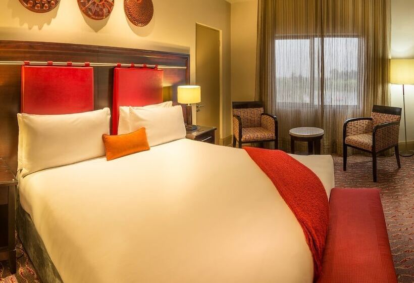 Отель Mondior At Emperors Palace