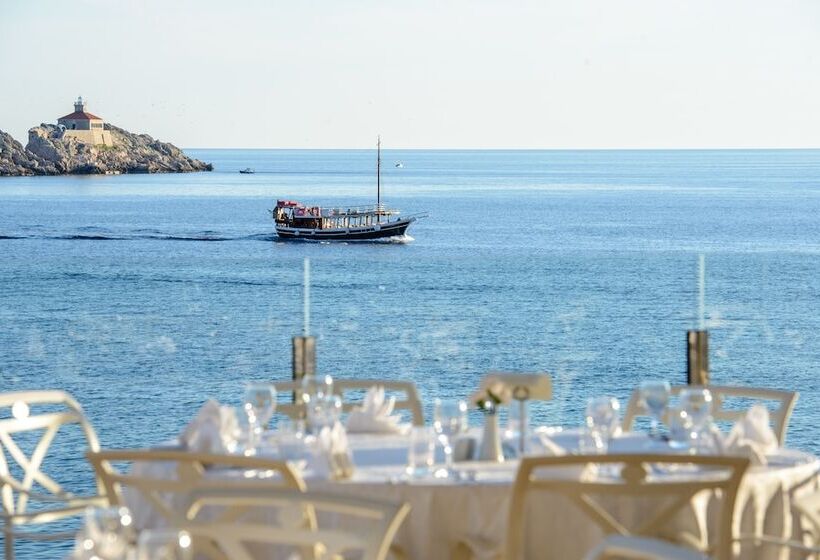 ホテル Royal Ariston