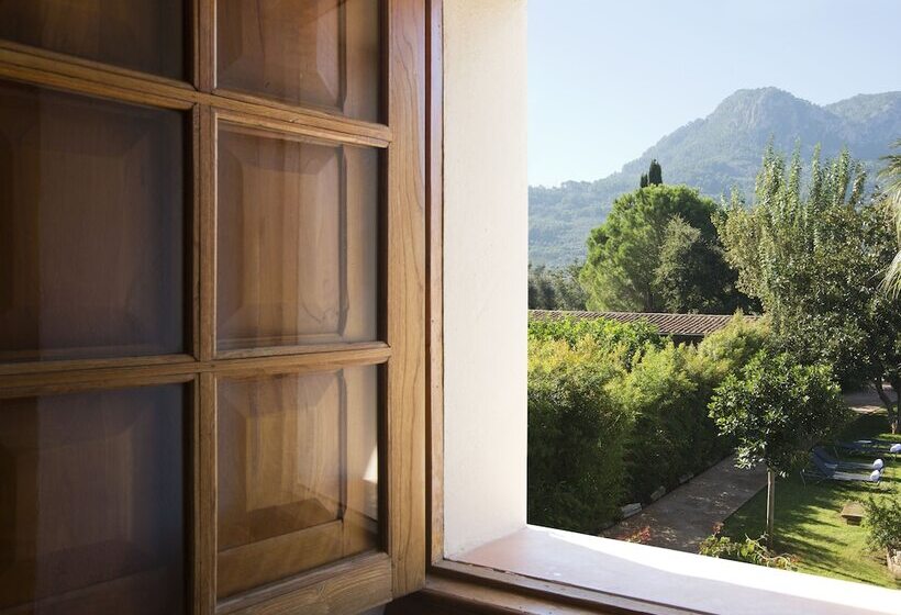 هتل روستایی Finca Ca'n Quatre