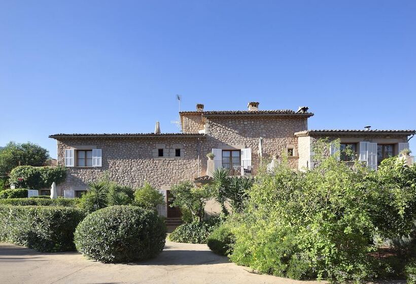 هتل روستایی Finca Ca'n Quatre