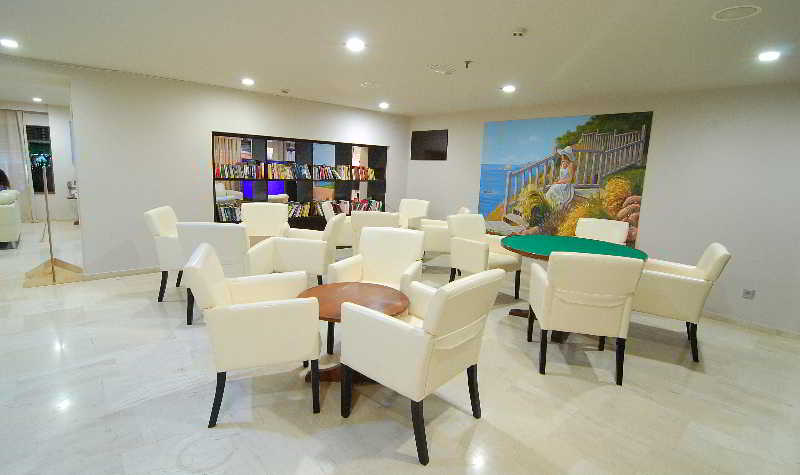 هتل Saint Constantin