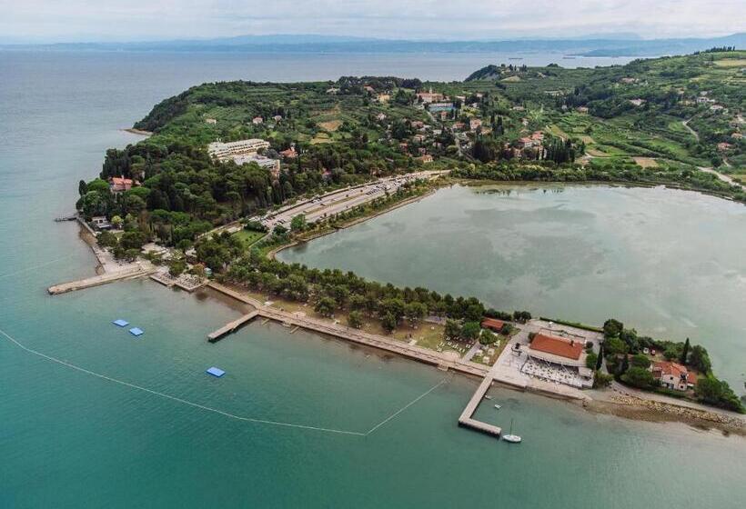 هتل Svoboda  Terme Krka