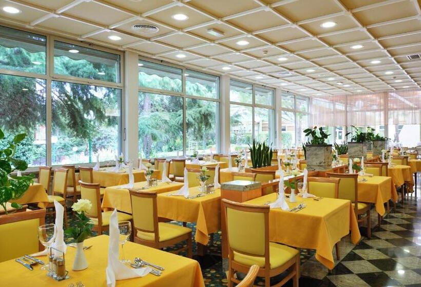 هتل Svoboda  Terme Krka