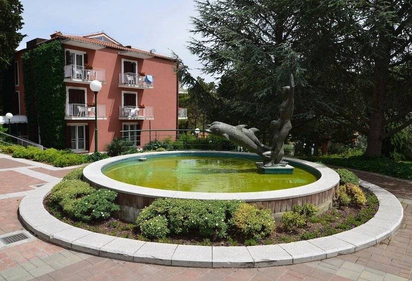 هتل Svoboda  Terme Krka