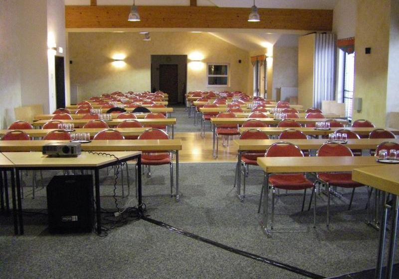 Отель Euroville Jugend Und Sport