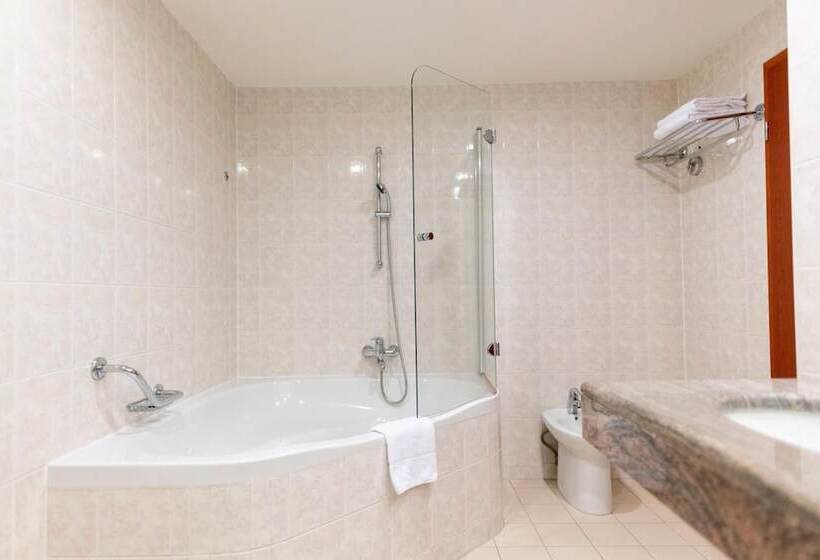 هتل Toplice   Terme čatež