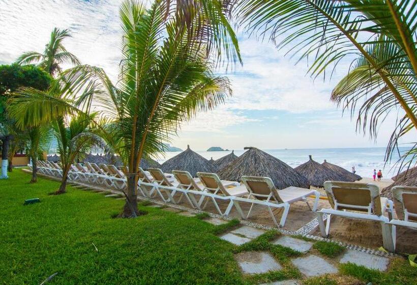 ホテル Tesoro Ixtapa Beach Resort