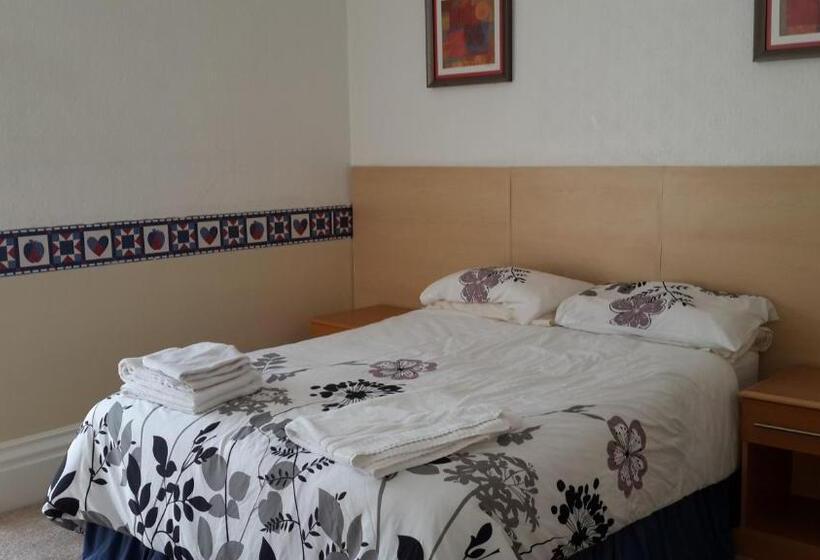 Отель The Manchester