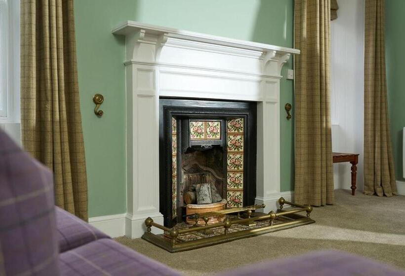 Отель The Tongue