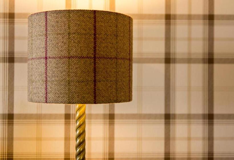 Отель The Tongue