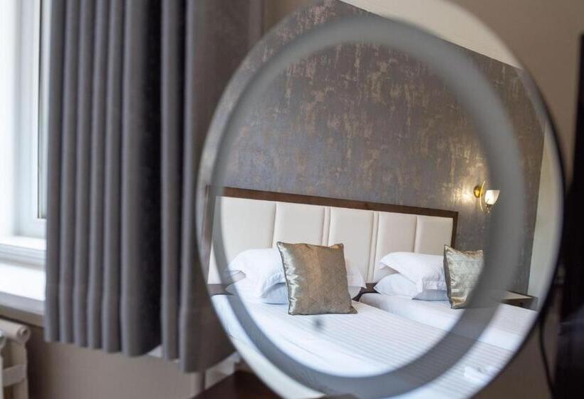 בית מלון כפרי Tinto