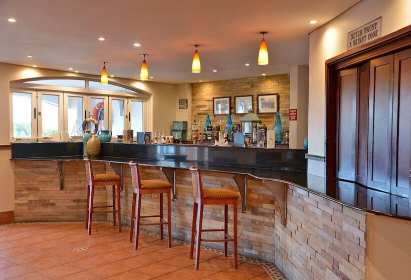 Отель Town Lodge George