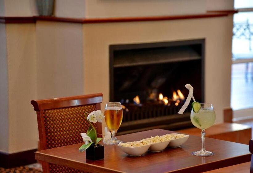 Отель Town Lodge George