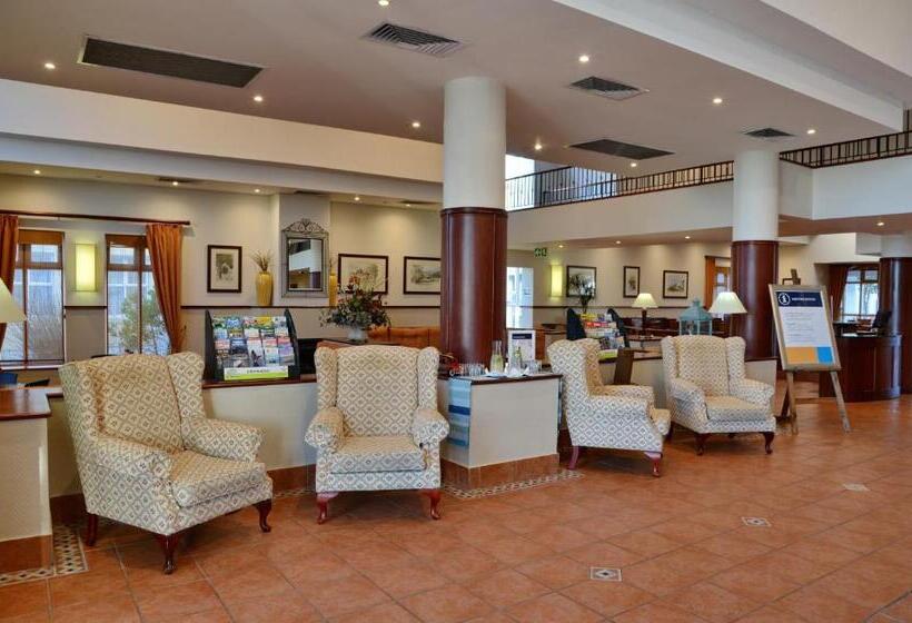 Отель Town Lodge George