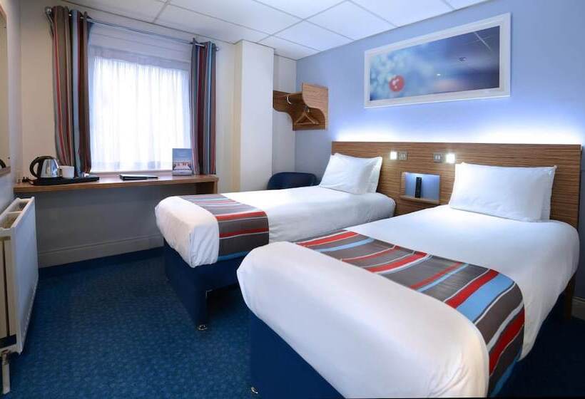 בית מלון כפרי Travelodge Dublin Airport North  Swords