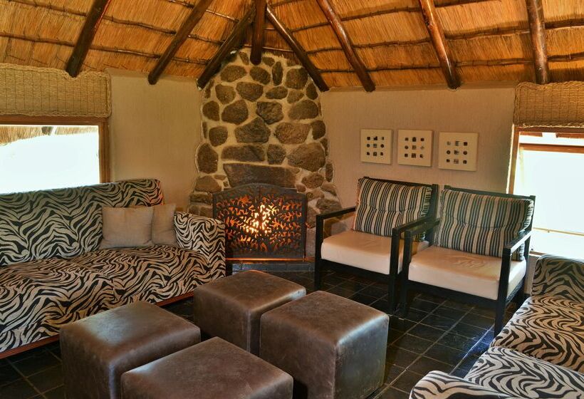 فندق Tshukudu Bush Lodge
