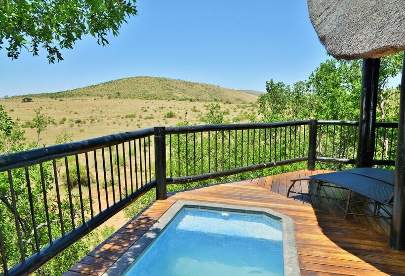 Отель Tshukudu Bush Lodge