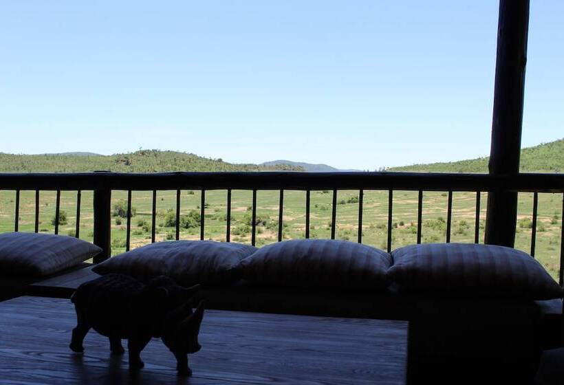 Отель Tshukudu Bush Lodge