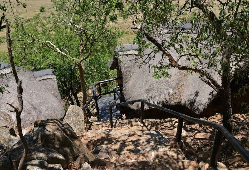 فندق Tshukudu Bush Lodge