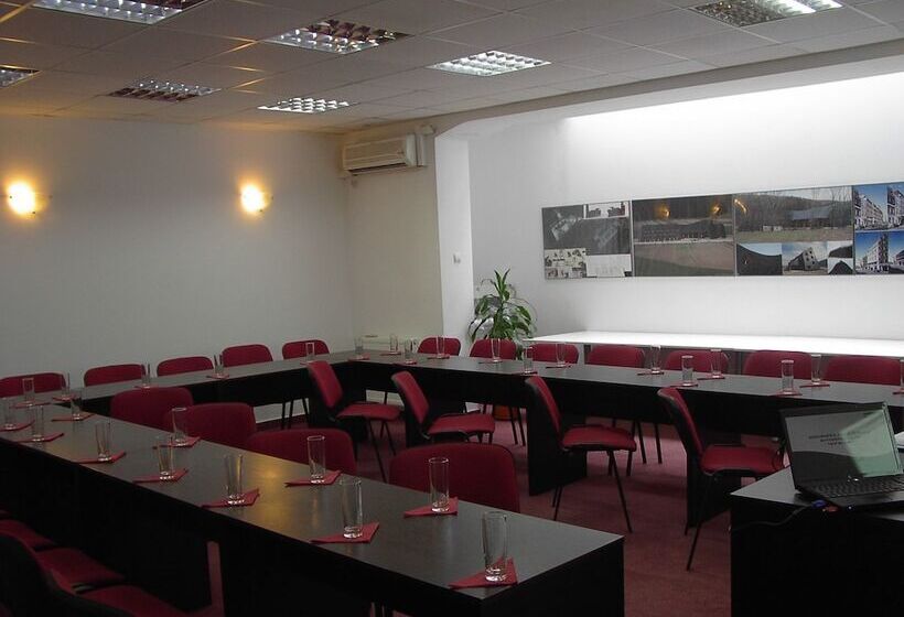 هتل Unique Boutique