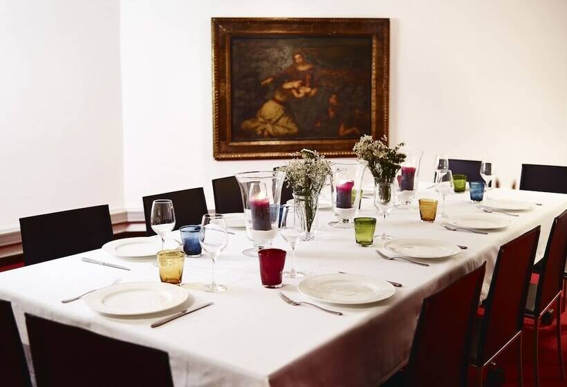 Отель Villa Emilia