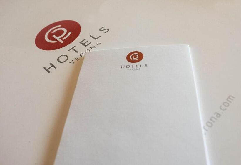 Отель West Point Airport