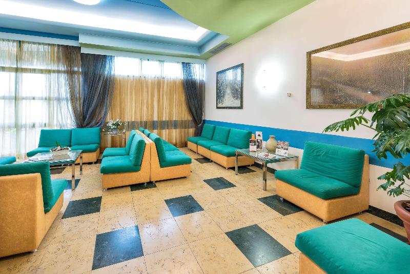 Отель West Point Airport