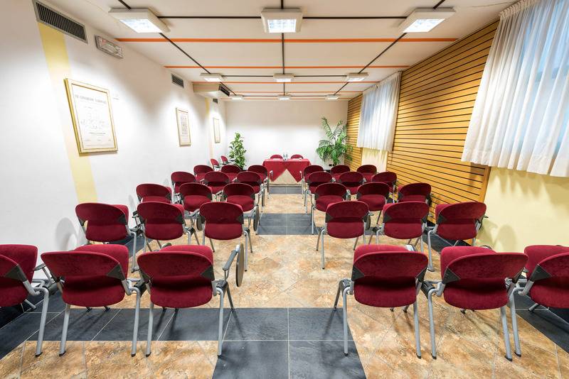 Отель West Point Airport