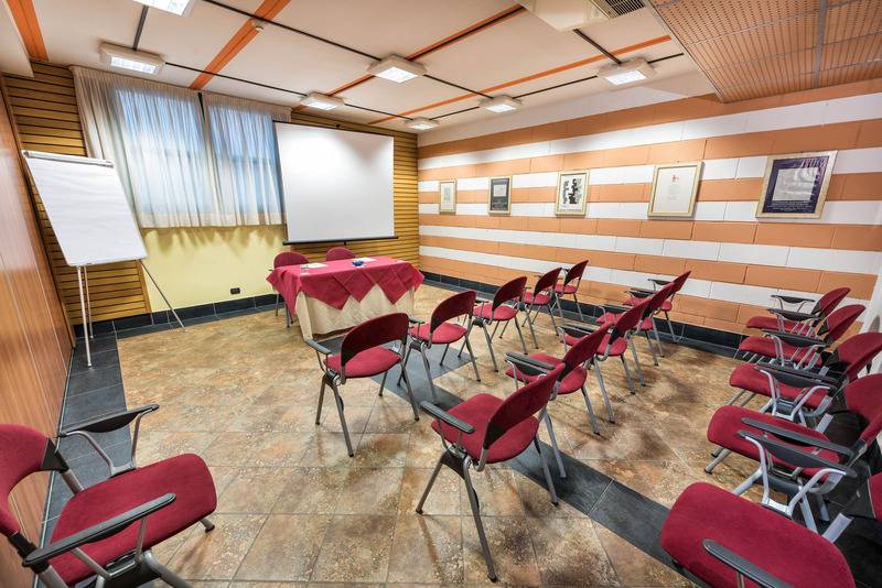 Отель West Point Airport