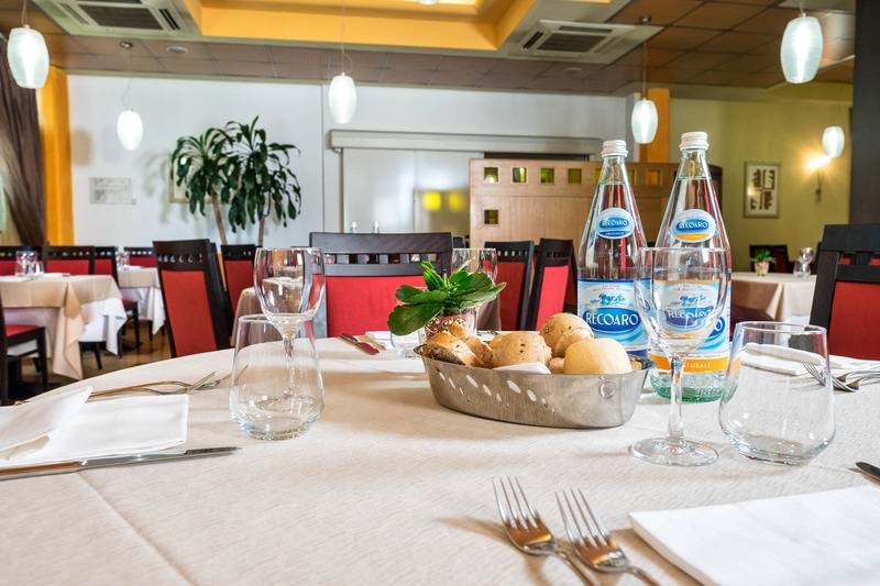 Отель West Point Airport