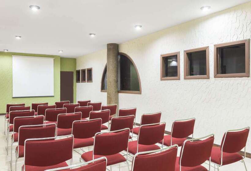 فندق Wyndham Garden Obregon